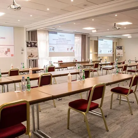 Hotel Mercure Paris Porte D'orleans Montrouge