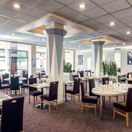 Mercure Paris Porte D'orleans מלון