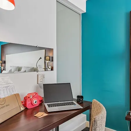 Hotell Mercure Paris Porte D'orleans 4*