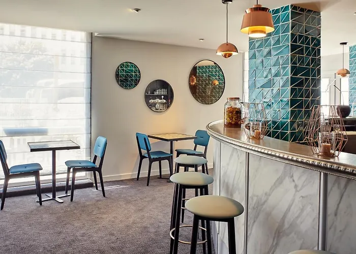 メルキュール パリ ポルト ドルレアン 4* モンルージュ