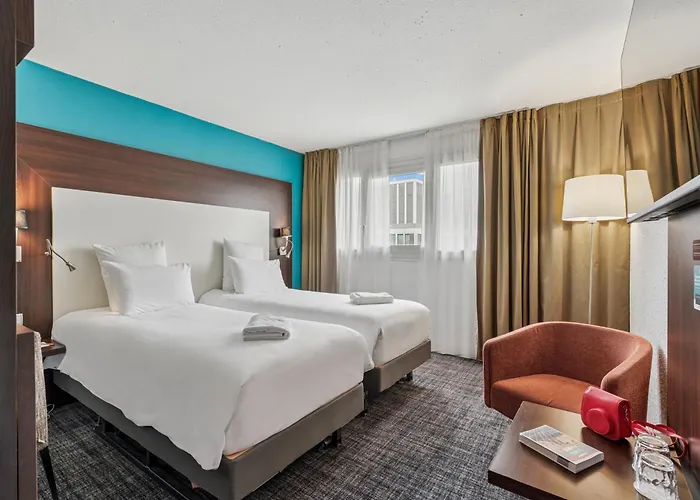 מלון Mercure Paris Porte D'orleans 4*