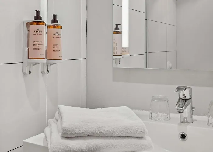 מלון Mercure Paris Porte D'orleans 4*