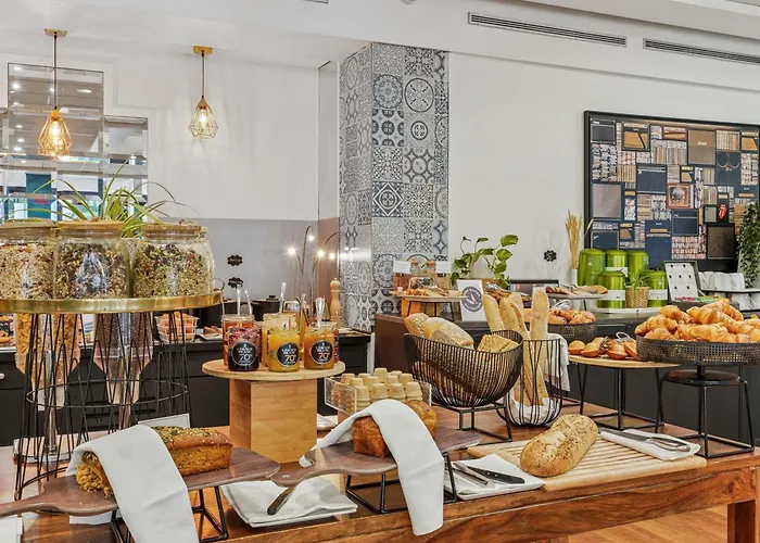 メルキュール パリ ポルト ドルレアン ホテル 4*